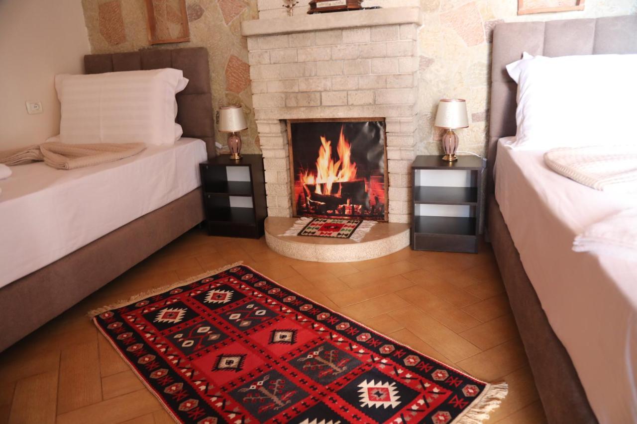 --hotel Deal-- With Castle View Hotel Krujë