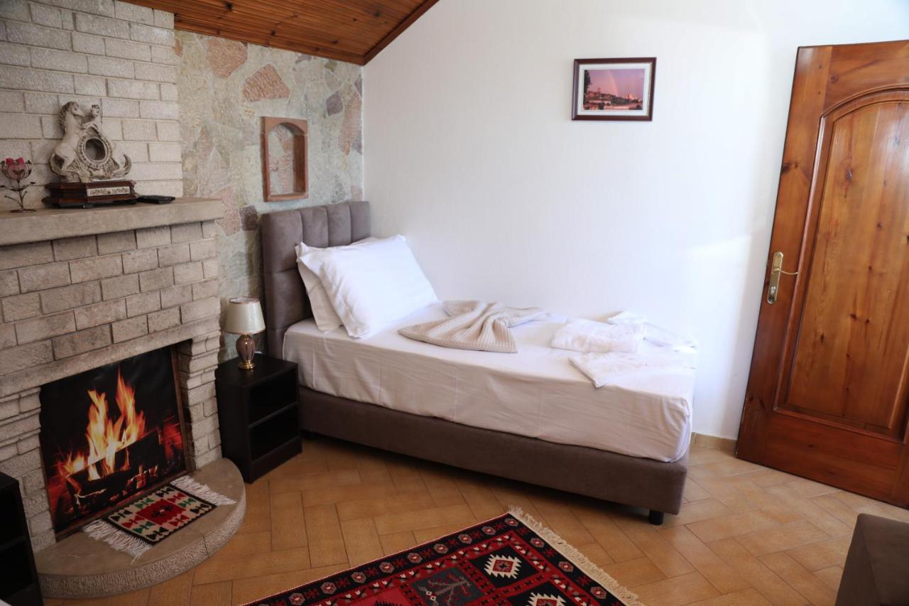 Hotel --hotel Deal-- With Castle View 3*