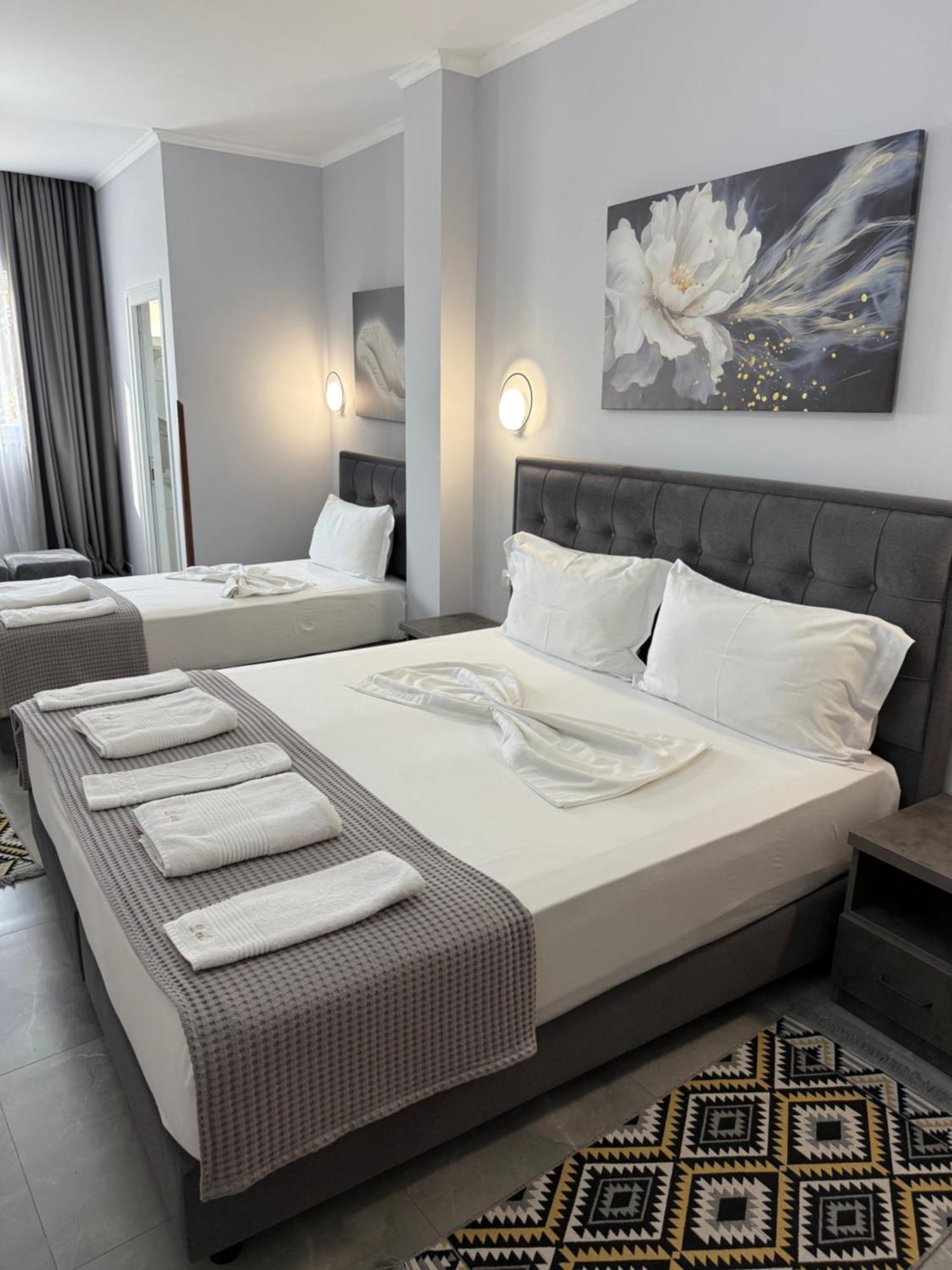 --hotel Deal-- With Castle View Hotel 3*