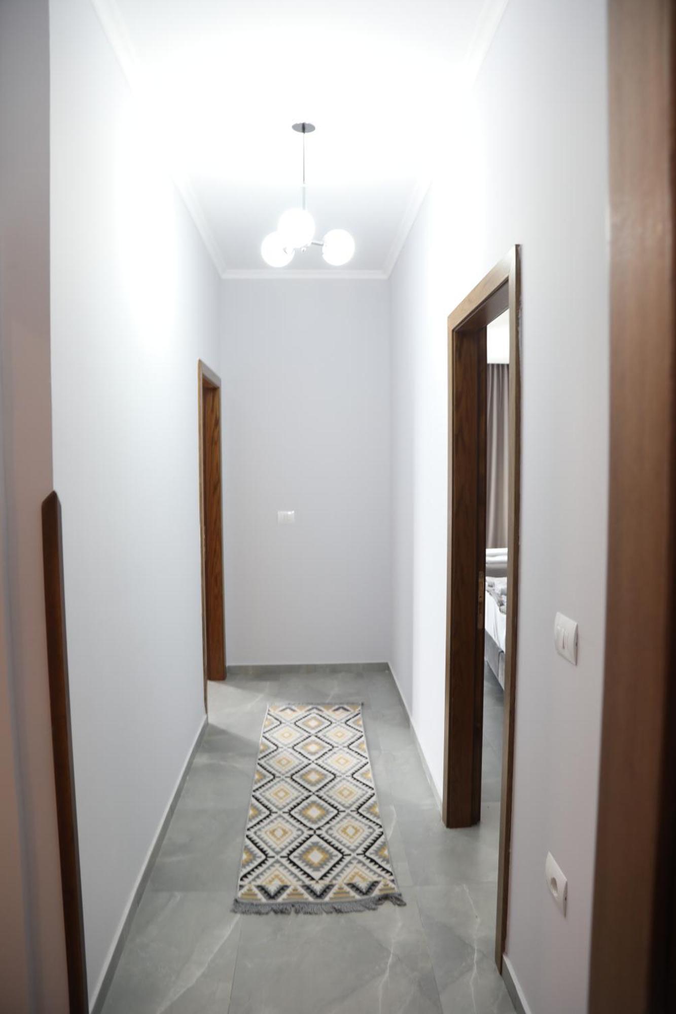 --hotel Deal-- With Castle View Krujë
