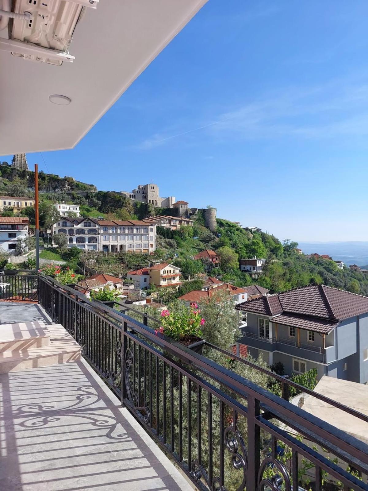 Hotel --hotel Deal-- With Castle View 3*