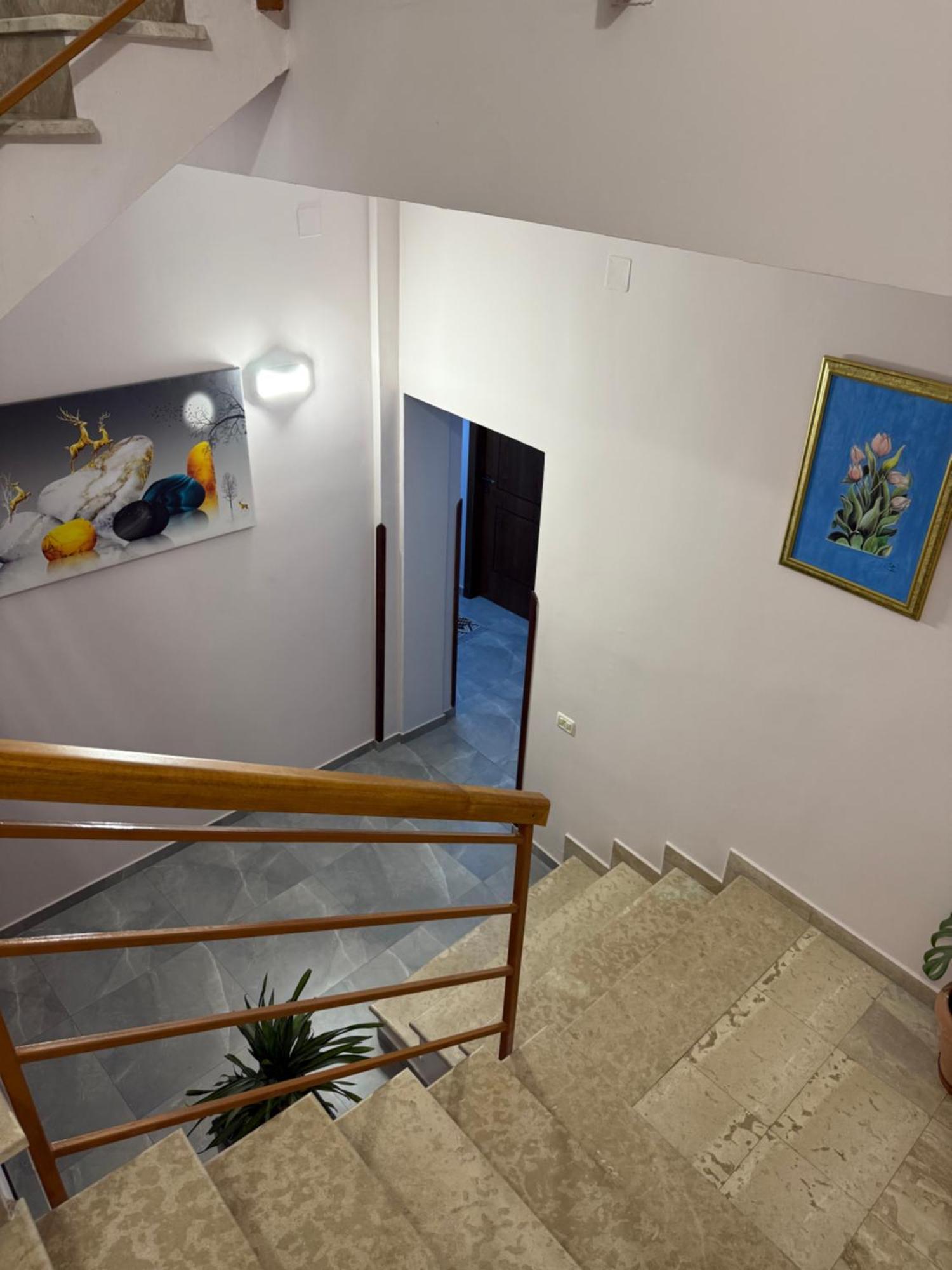 --hotel Deal-- With Castle View Hotel